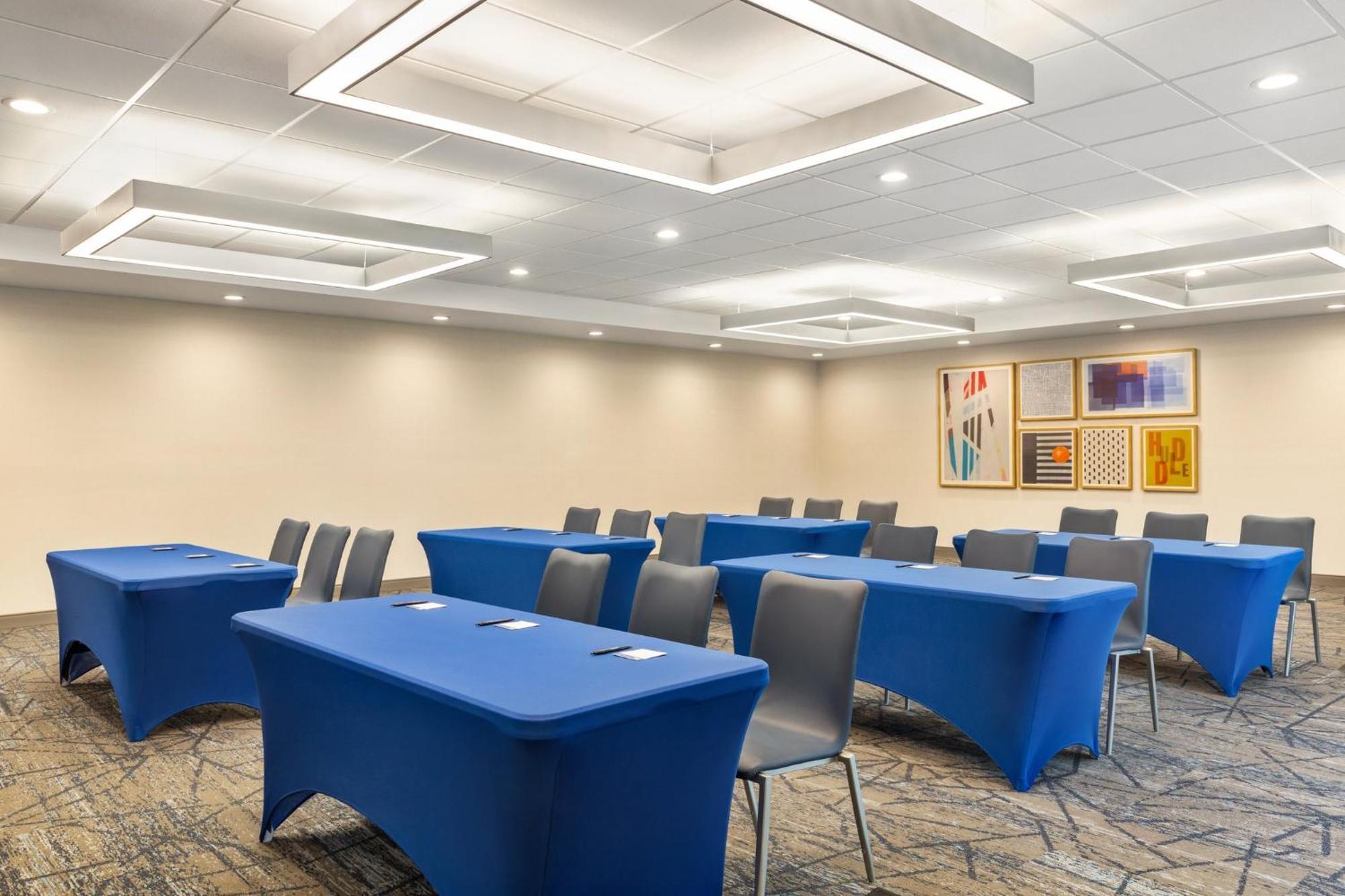 Candlewood Suites Bessemer - Birmingham Sw By Ihg מראה חיצוני תמונה