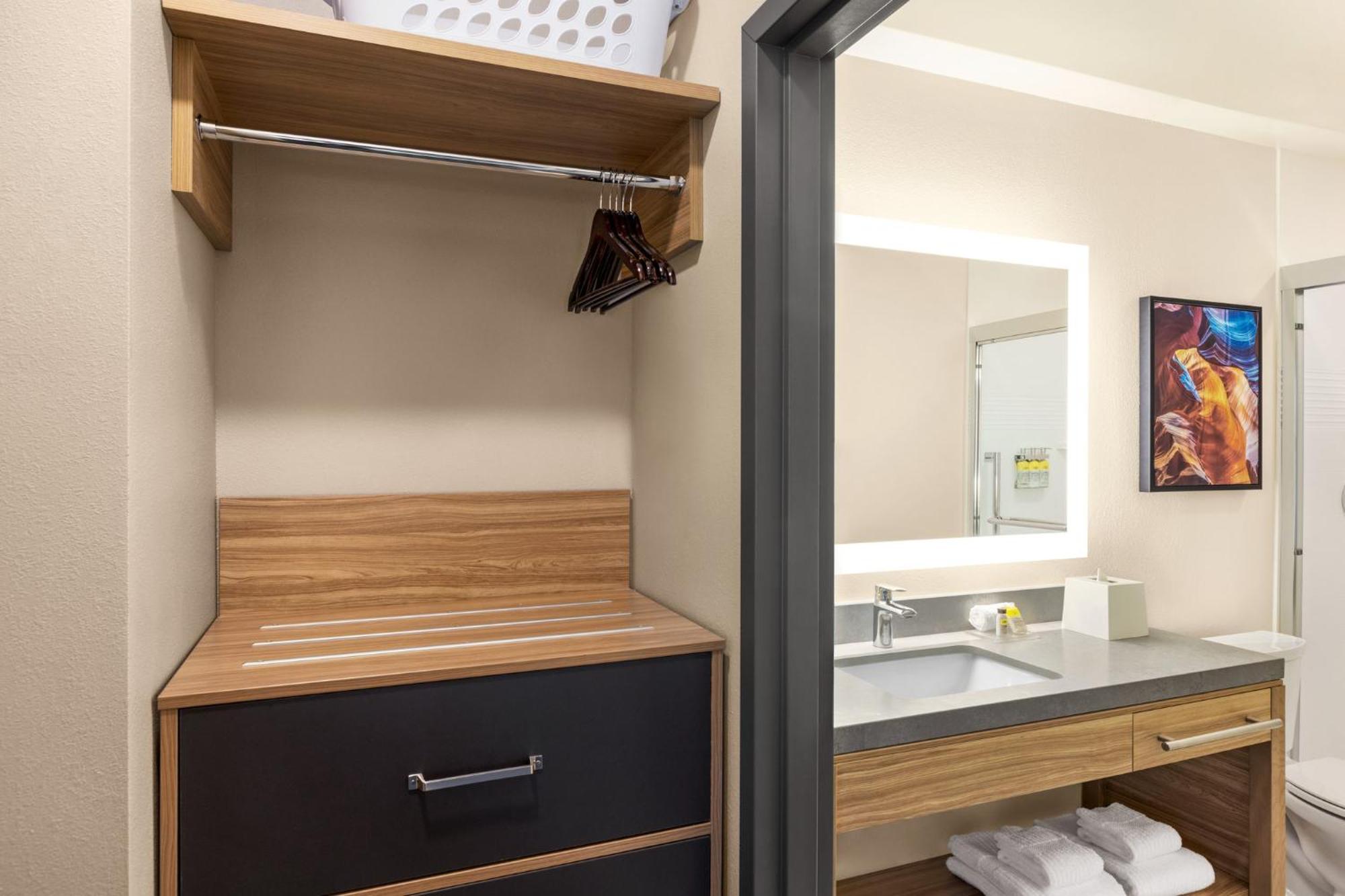 Candlewood Suites Bessemer - Birmingham Sw By Ihg מראה חיצוני תמונה