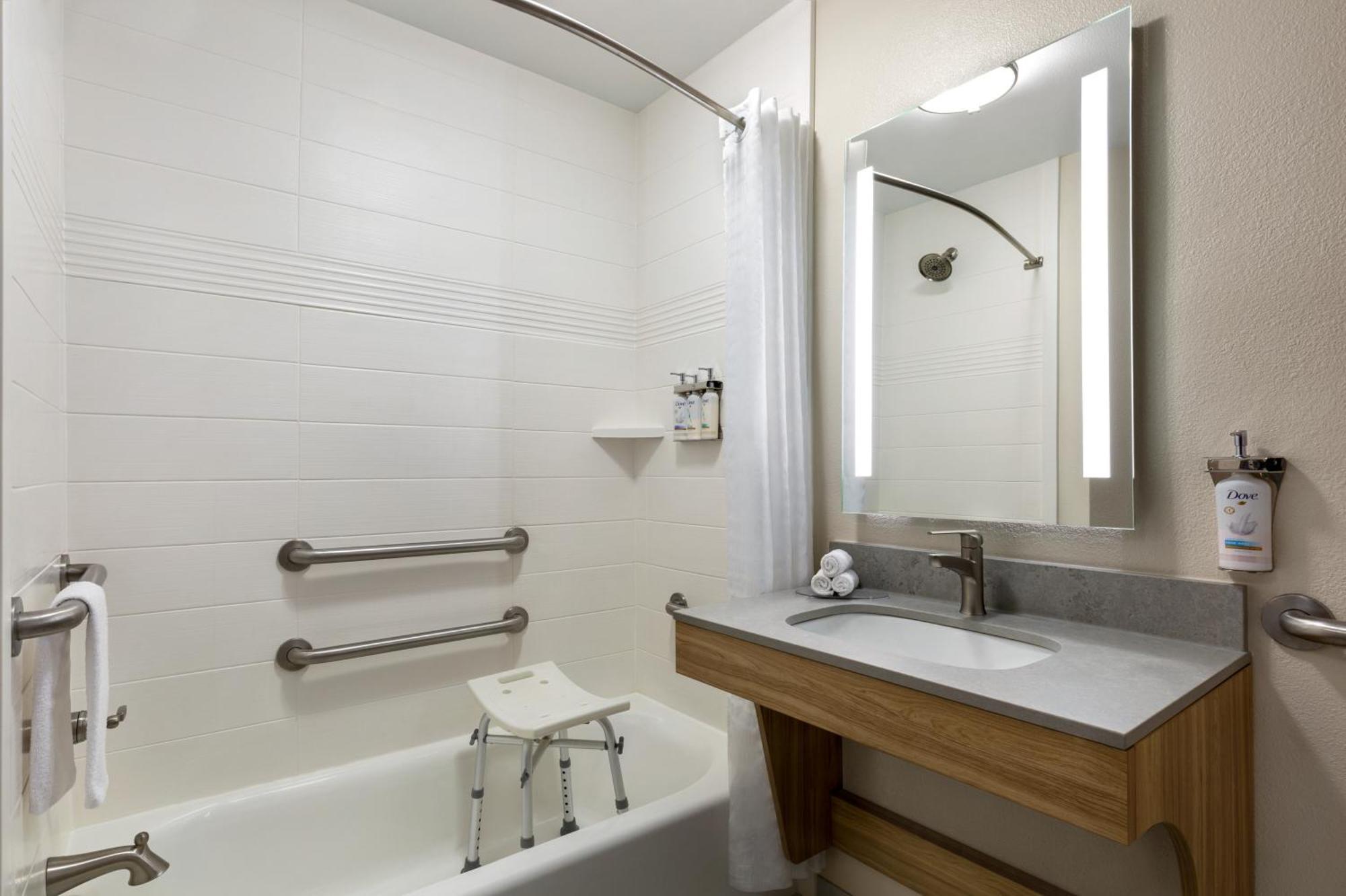 Candlewood Suites Bessemer - Birmingham Sw By Ihg מראה חיצוני תמונה